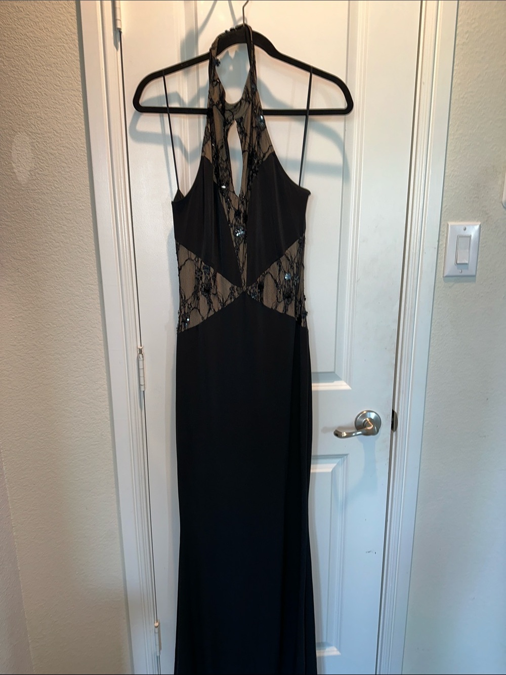 Caribbean Queen Black Lace-Panel Halter Maxi Dress